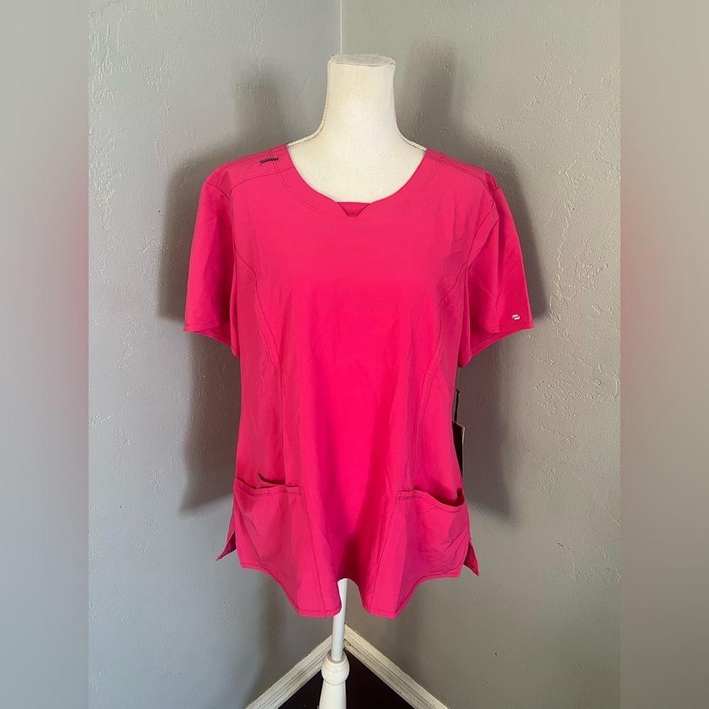 NWT Women's Hot Pink Short Sleeve Tee with Pockets XL